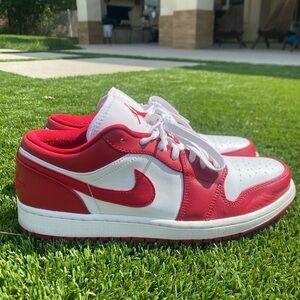Jordan 1 Low Gym Red White (size 10)